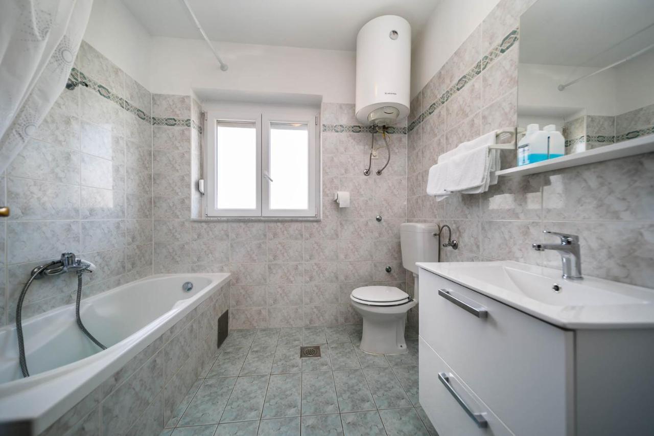 Apartments Mate Balote 54 Крк Экстерьер фото