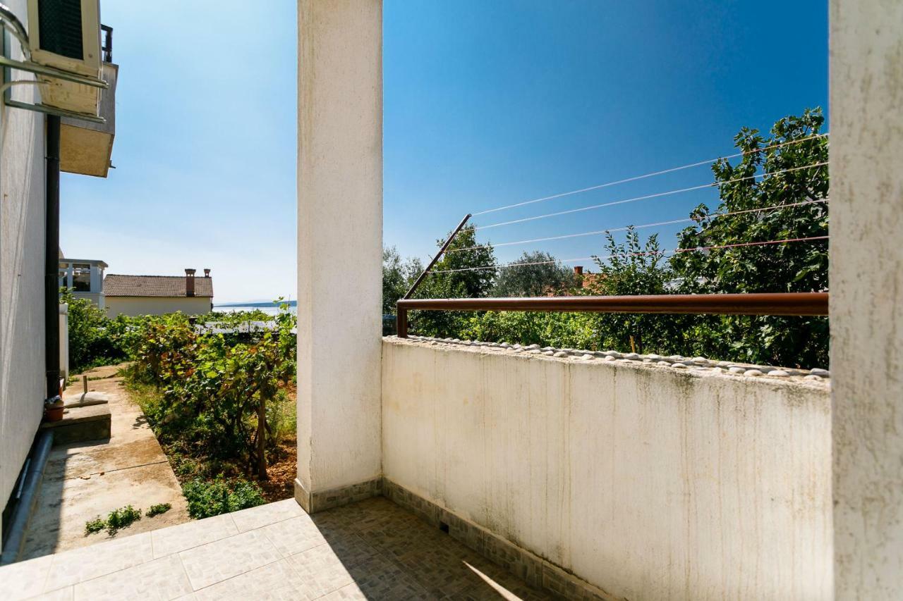 Apartments Mate Balote 54 Крк Экстерьер фото
